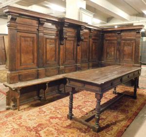 DARB228 - Walnut boiserie with bench, 18th century, maximum dimensions 215 x D 162